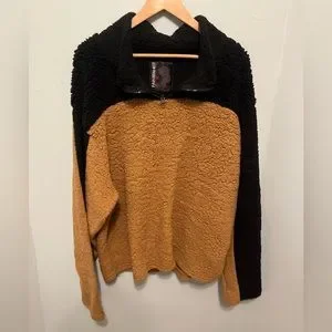 Fuzzy sweater zip up sale